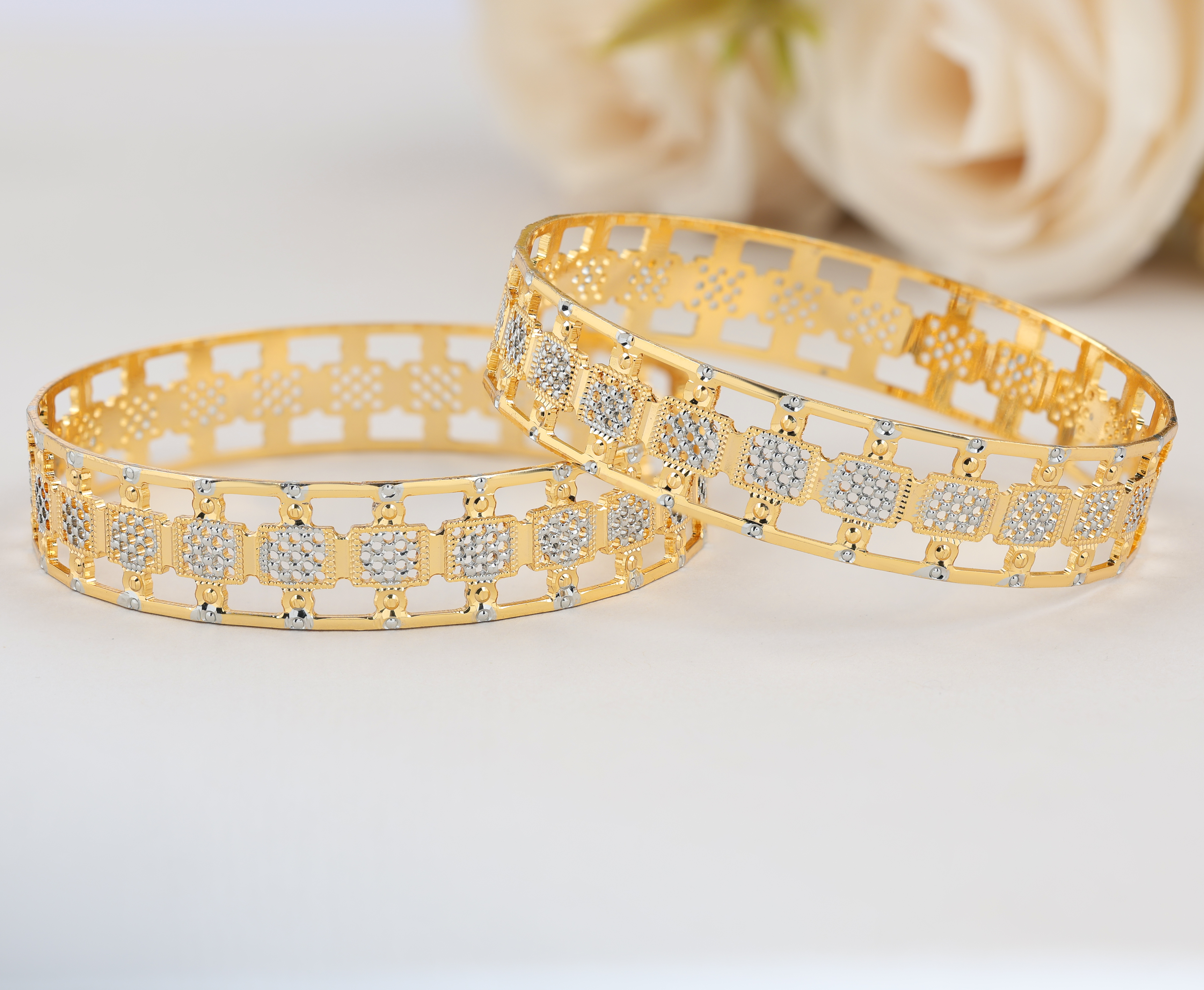 Royal Link 100mg Gold Plated 15mm Broad Bangles