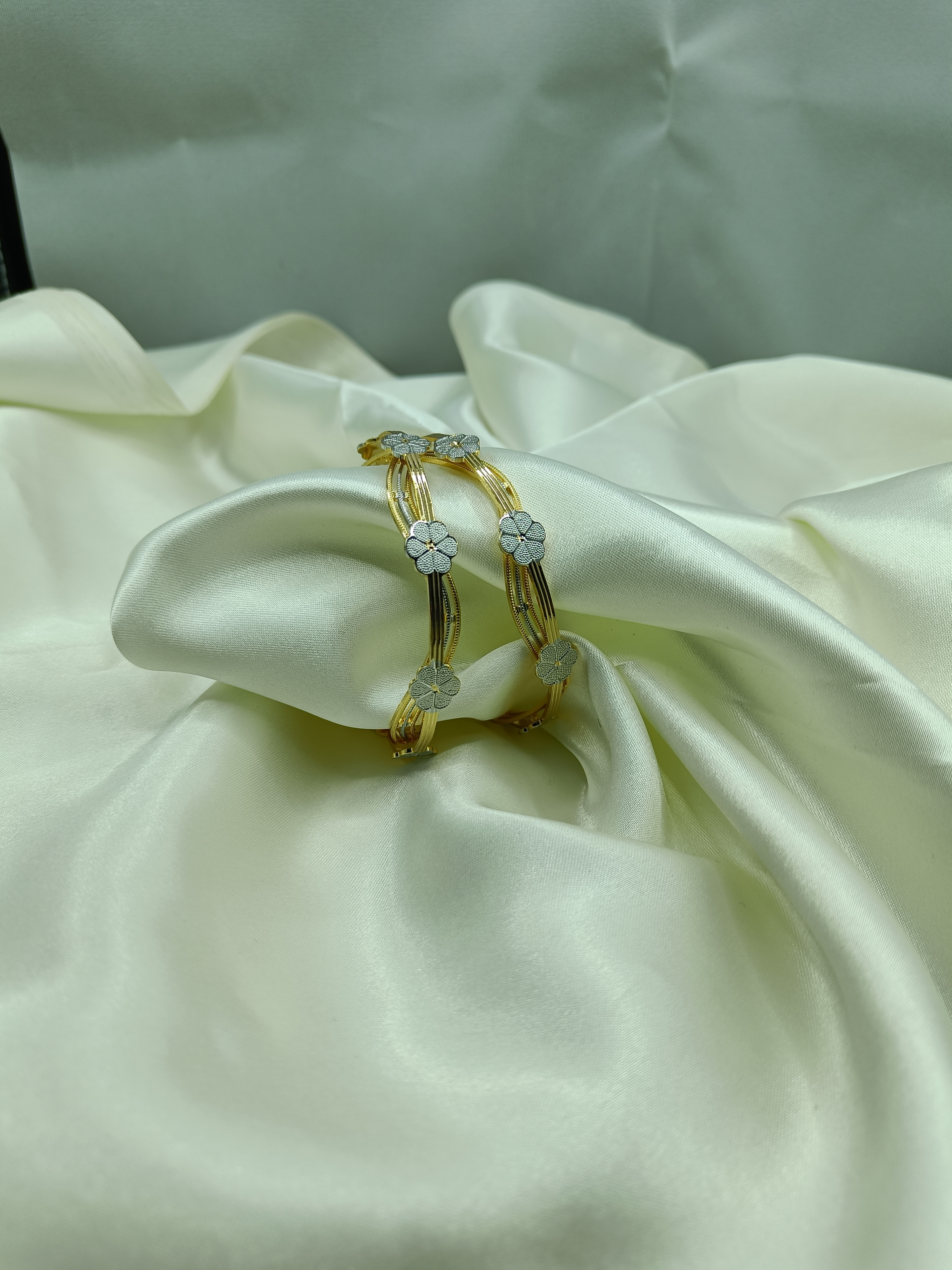 Flower Gold-Petal Wave